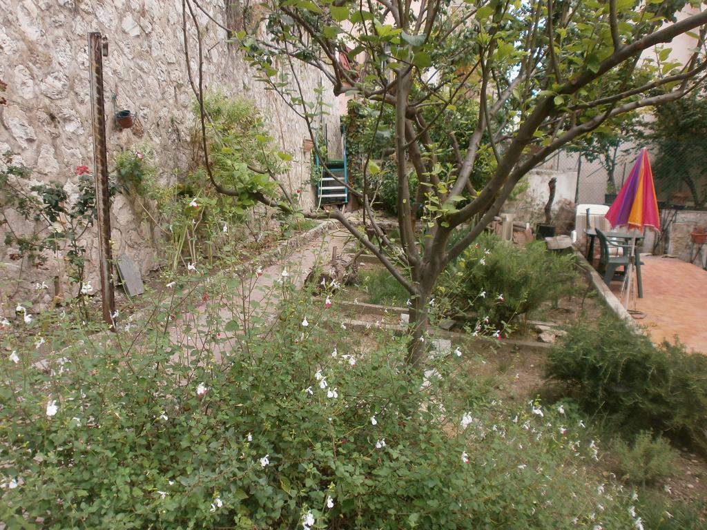 Villa Saphir Nisa Exterior foto